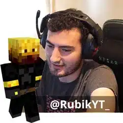 El influencer @RubikYT_ y su personaje en Minecraft